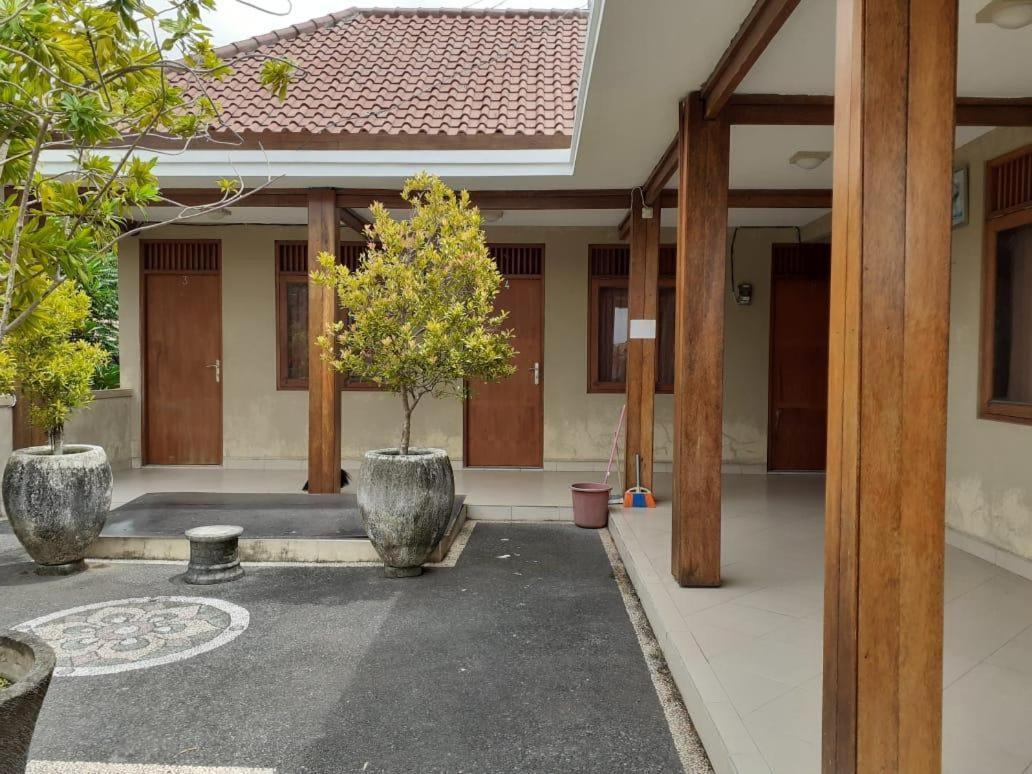 Sabua Guest House Gianyar  Bagian luar foto